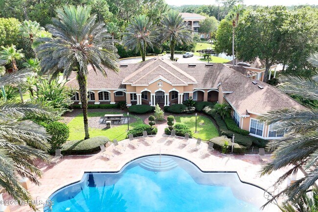 property at 535 Florida Club Blvd