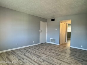 3108 Springfield Dr in Louisville, KY - Building Photo - Building Photo