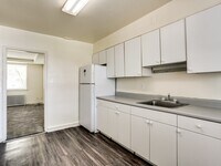 Falls Court Apartments photo'