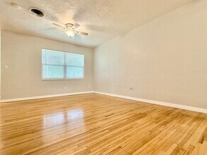 729 E Grove Pl in DeLand, FL - Building Photo - Building Photo