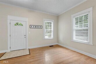 1450 Graham St SW in Atlanta, GA - Building Photo - Building Photo