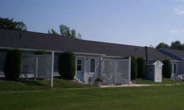 Country Gardens II Apartments in Au Gres, MI - Building Photo