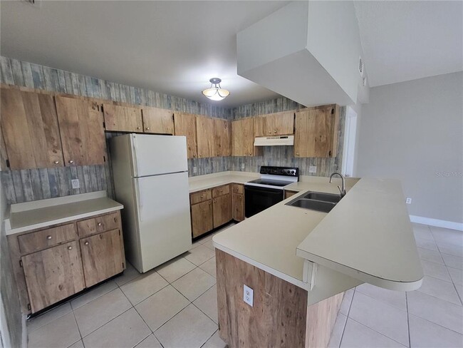 9819 River Pines Ct in Orlando, FL - Building Photo - Building Photo