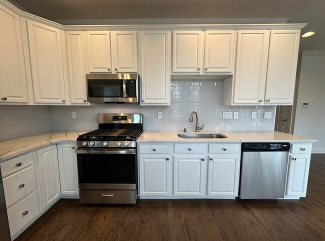 163 Shinnecock Dr in Manalapan, NJ - Building Photo - Building Photo