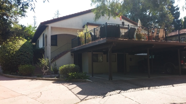 2360 San Juan Ave in Walnut Creek, CA - Building Photo