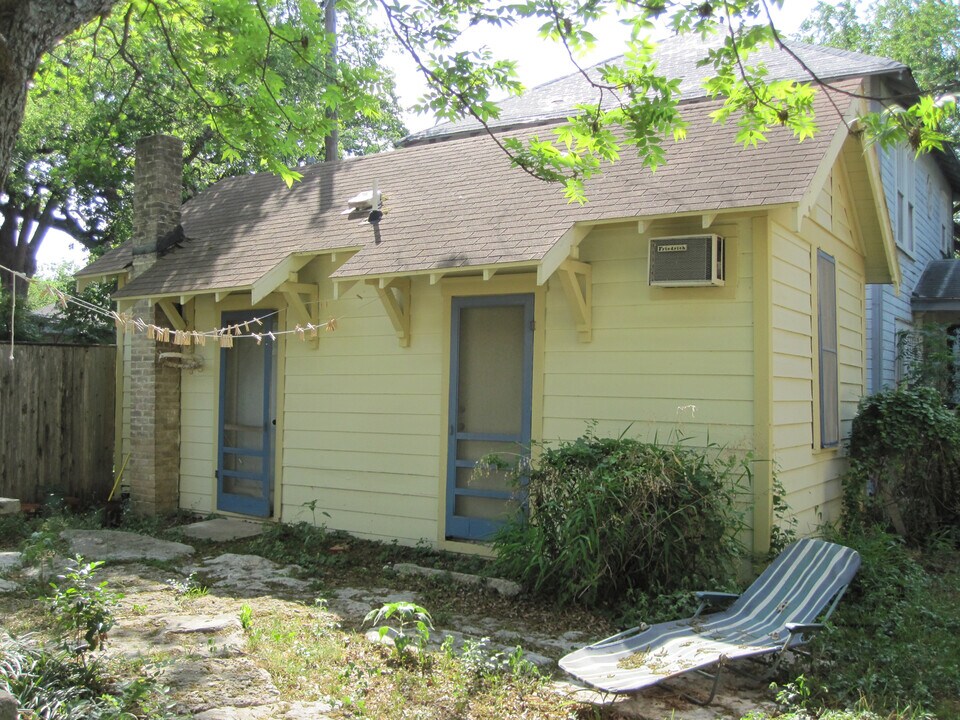 609 W 32nd St in Austin, TX - Building Photo
