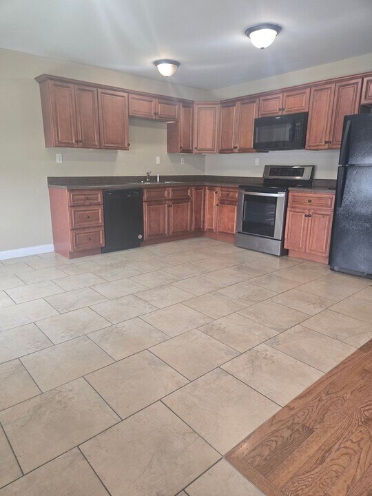 128 Madison Spring in Mount Sterling, KY - Building Photo