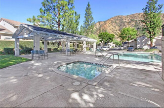 270 Windsong Ct in Azusa, CA - Building Photo - Building Photo