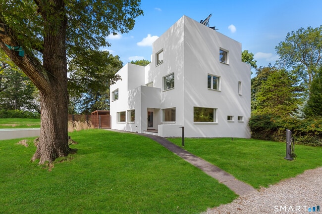 property at 118 Roseville Rd