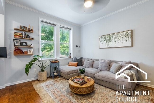 property at 2215 W Wellington Ave
