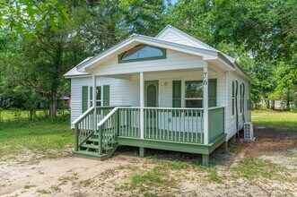 76 Clay St in Defuniak Springs, FL - Building Photo - Building Photo