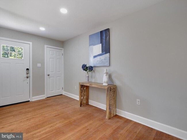 property at 4502 Elmwood Rd