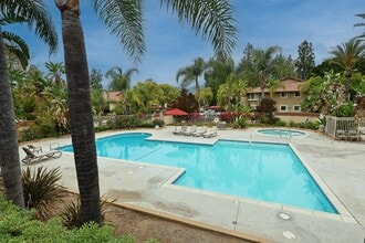 Citrus Place in Azusa, CA - Foto de edificio - Building Photo