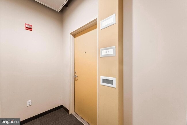 1211 Light St, Unit 108 in Baltimore, MD - Building Photo - Building Photo