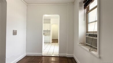 2190 Boston Rd in Bronx, NY - Building Photo - Building Photo