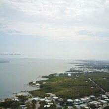 118 Burgundy Dr in Tavernier, FL - Foto de edificio - Building Photo