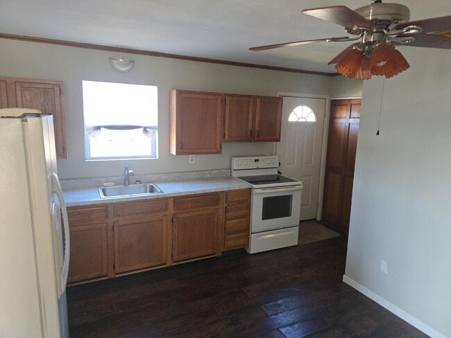 2847 Renns Lake Ct in Jefferson City, MO - Building Photo - Building Photo