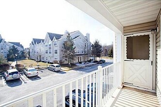 277 Prestwick Way in Edison, NJ - Foto de edificio - Building Photo