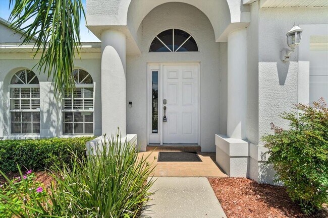 3961 Hampton Hills Dr in Lakeland, FL - Foto de edificio - Building Photo