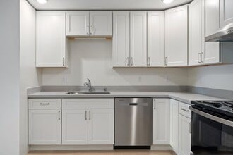 535-537 NE Vena St in Bremerton, WA - Building Photo - Building Photo