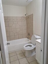 3357 Frick Rd in Houston, TX - Foto de edificio - Building Photo