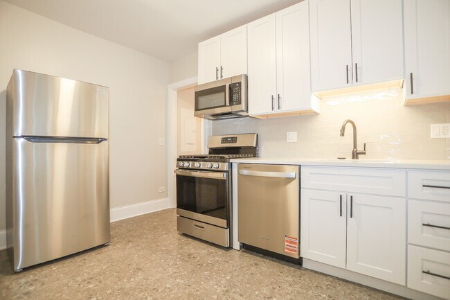 6418 N Richmond St in Chicago, IL - Building Photo - Building Photo