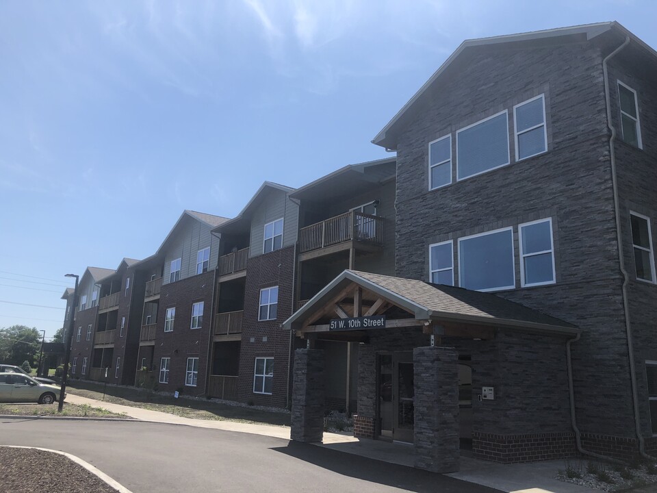 Lake Park Senior Apartments in Hobart, IN - Building Photo