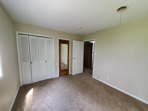 2208 Walnut St in Cedar Falls, IA - Building Photo - Building Photo