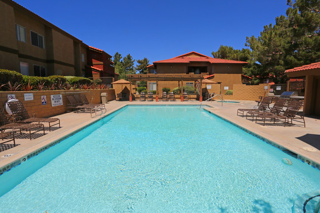 The Arches at Regional Center West Apartments in Palmdale, CA - Building Photo - Building Photo