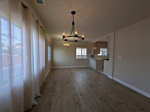 2826 8th Ave in Los Angeles, CA - Foto de edificio - Building Photo