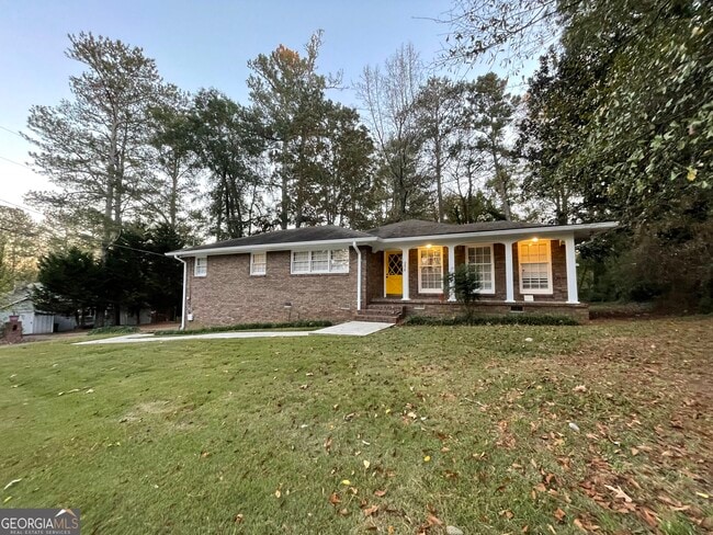 property at 3679 Bouldercrest Rd