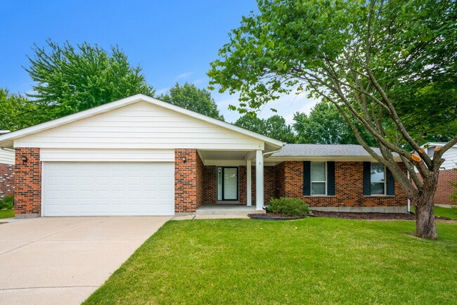 property at 4131 Les Cherbourg Ln