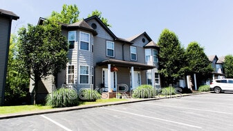 431 Mill Rd in Hurricane, WV - Building Photo