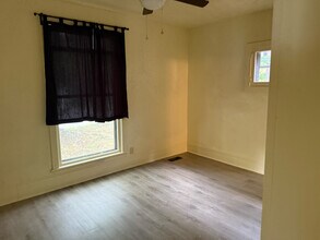 102 S Balch St, Unit #1 lower in Akron, OH - Foto de edificio - Building Photo