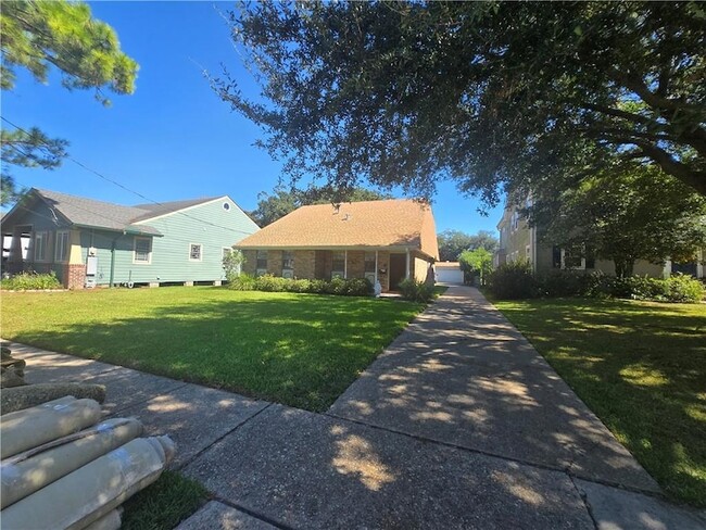 property at 641 Jefferson Heights Ave