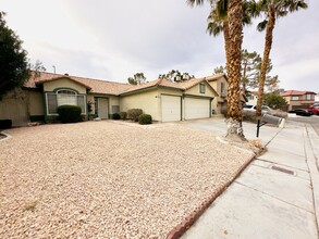 5203 Autumn Sky Rd in Las Vegas, NV - Building Photo - Building Photo