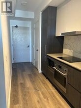 195 Commerce St in Vaughan, ON - Building Photo - Building Photo