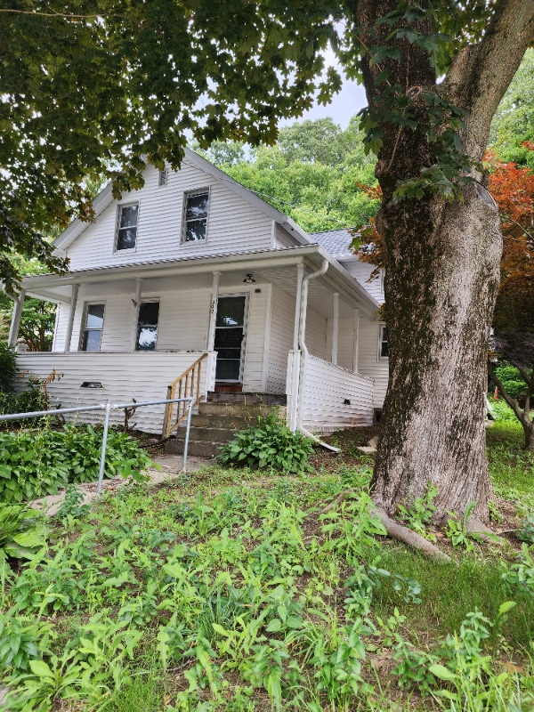 property at 302 Laurel Hill Ave