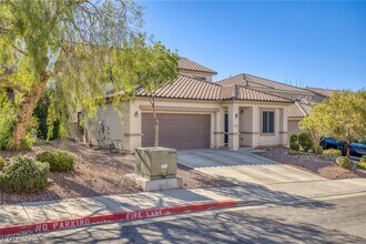 1077 Lemongrass Ct in Henderson, NV - Building Photo - Building Photo