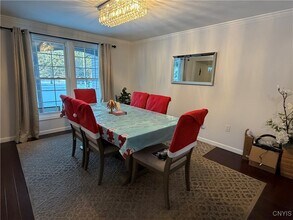 7667 Charlemont Dr in Manlius, NY - Building Photo - Building Photo