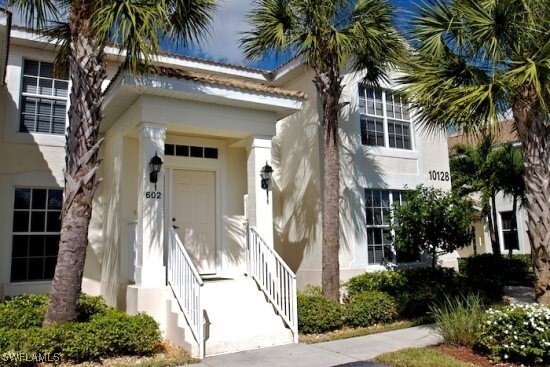 10128 Colonial Country Club Blvd in Ft. Myers, FL - Building Photo