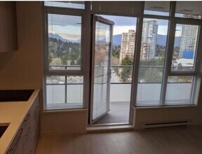 691 North Rd in Coquitlam, BC - Building Photo - Building Photo