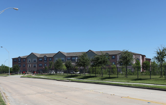 The Manor at Jersey Village in Houston, TX - Foto de edificio - Building Photo