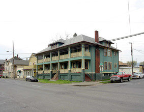 1603-1609 SE 12th Ave in Portland, OR - Building Photo - Building Photo