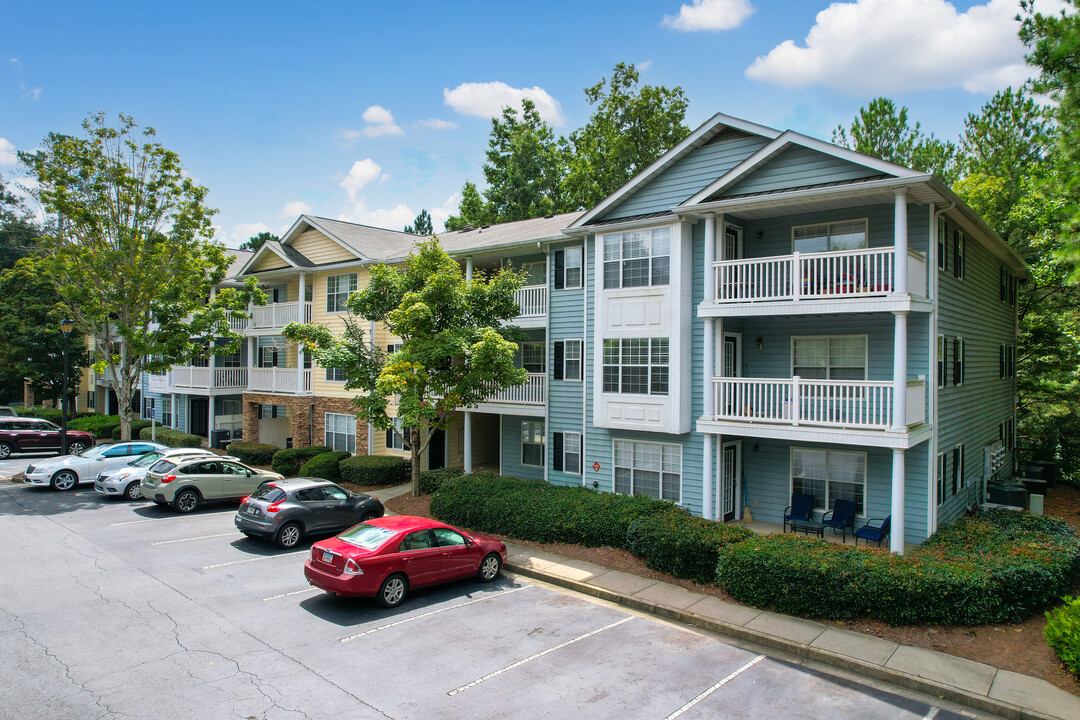 Highland Park Atlanta in Sandy Springs, GA - Building Photo