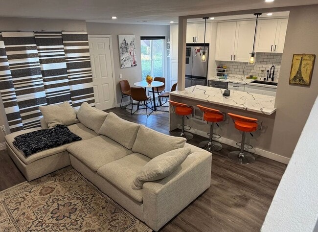 property at 3454 Castle Glen Dr