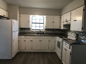 304 Latin Dr in Lafayette, LA - Building Photo