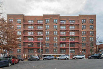 87-70 173rd St in Jamaica, NY - Building Photo - Building Photo