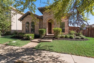 806 La Cima in Irving, TX - Building Photo - Building Photo