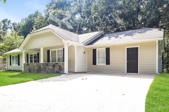 2637 Welcome Rd in Newnan, GA - Building Photo - Building Photo